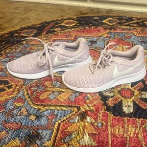 Nike Women's Light Pink Sneakers